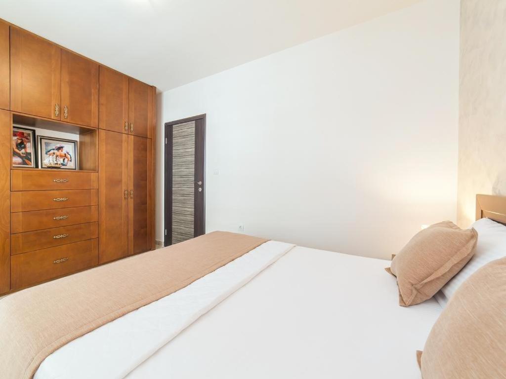 Apartments Balbo Bijela Room photo
